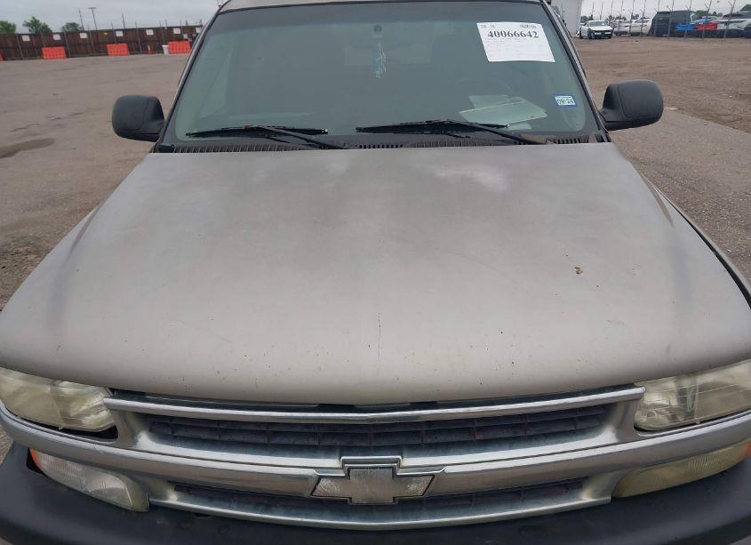 Photo 6 of 2001 Chevrolet Tahoe LS (VIN 1GNEC13TX1R204818)