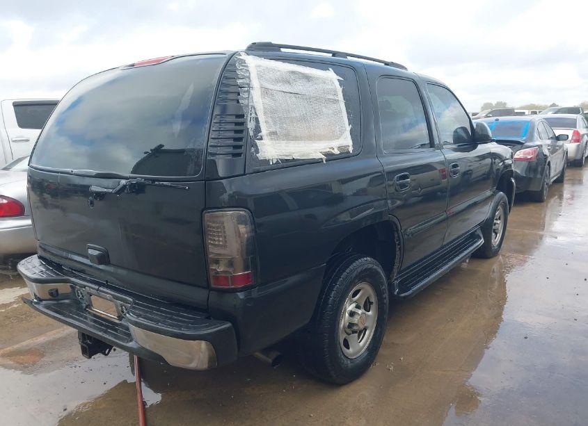 Photo 4 of 2004 Chevrolet Tahoe LT (VIN 1GNEC13TX4J123806)
