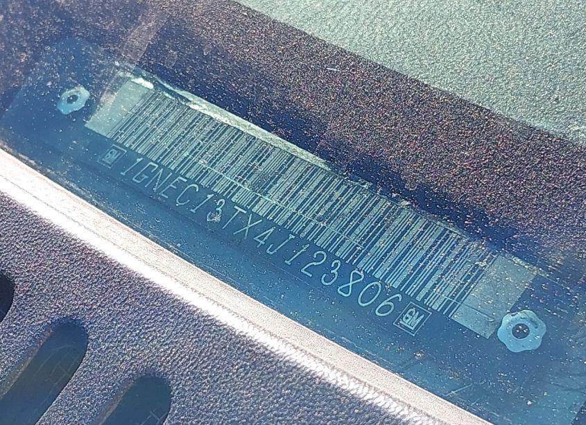 Photo 9 of 2004 Chevrolet Tahoe LT (VIN 1GNEC13TX4J123806)