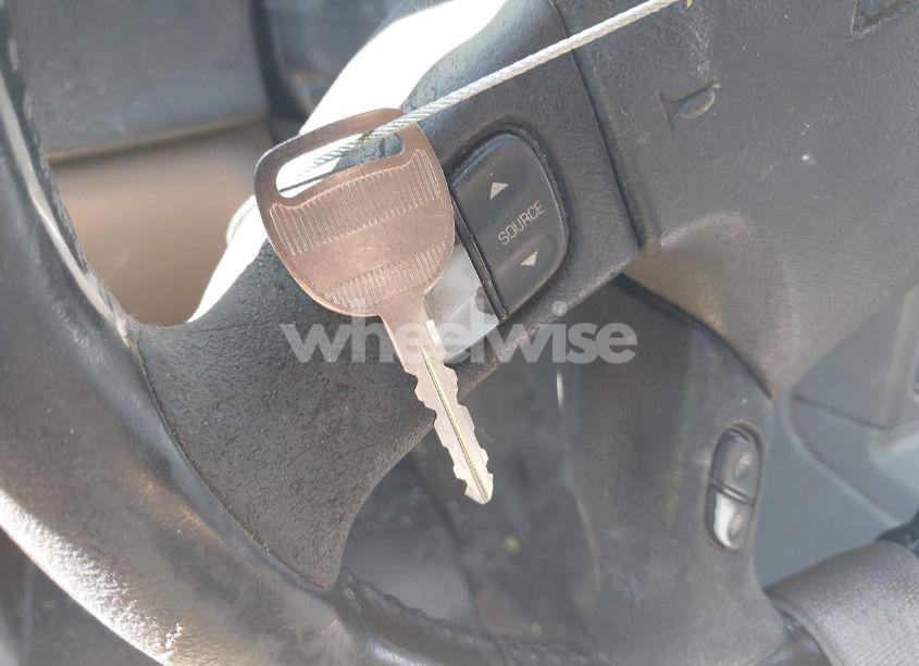 Photo 11 of 2005 Chevrolet Tahoe LS (VIN 1GNEC13TX5J210767)