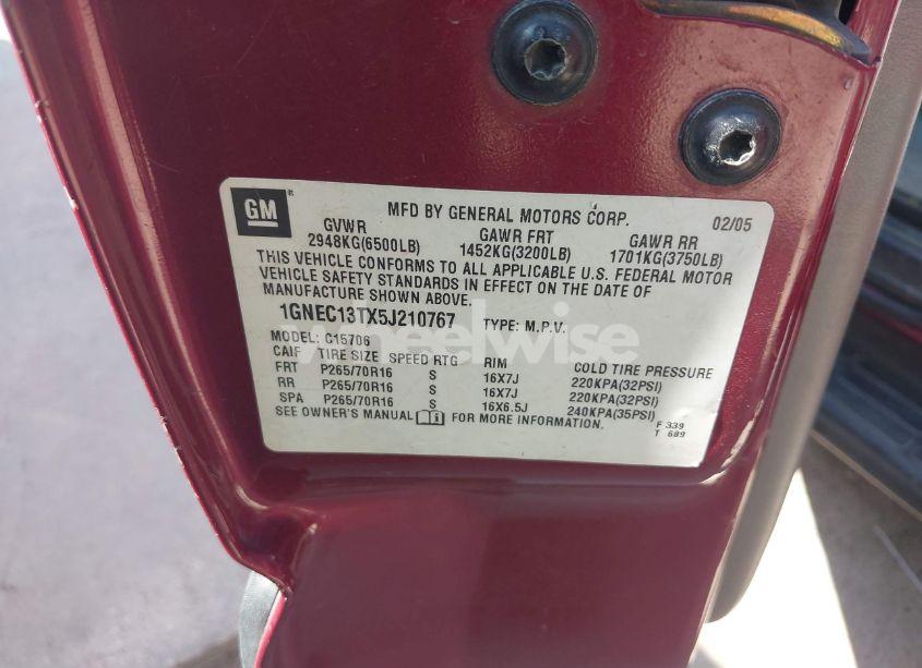 Photo 9 of 2005 Chevrolet Tahoe LS (VIN 1GNEC13TX5J210767)