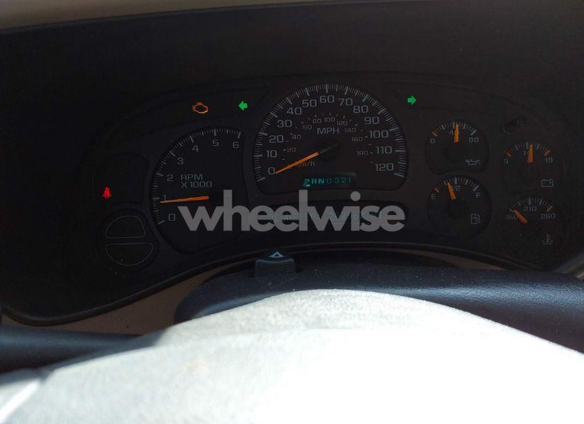 Photo 7 of 2005 Chevrolet Tahoe LS (VIN 1GNEC13TX5R133819)