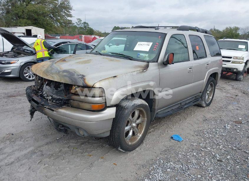 Photo 2 of 2005 Chevrolet Tahoe Z71 (VIN 1GNEC13TX5R167887)