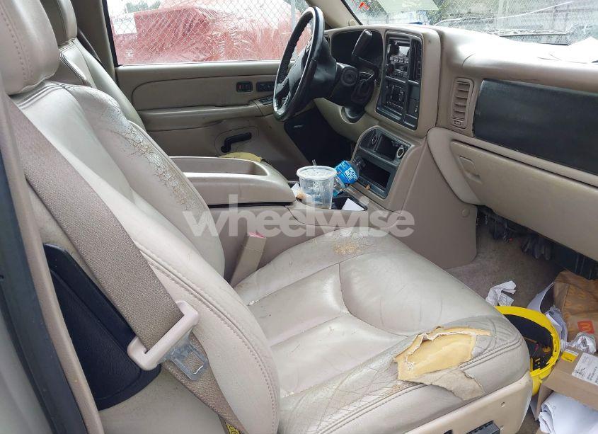 Photo 5 of 2005 Chevrolet Tahoe Z71 (VIN 1GNEC13TX5R167887)