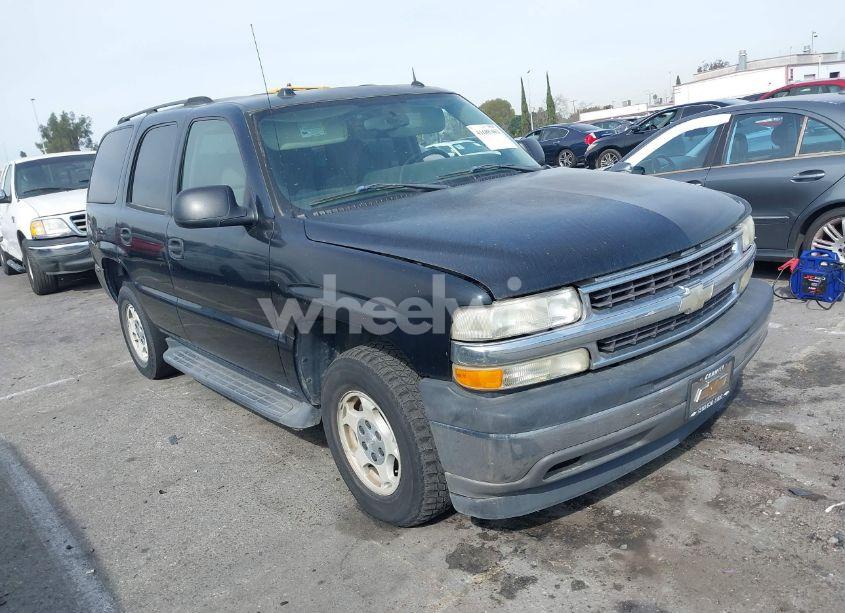 2005 Chevrolet Tahoe LS (VIN 1GNEC13TX5R212438) main photo