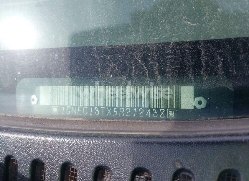 Photo 9 of 2005 Chevrolet Tahoe LS (VIN 1GNEC13TX5R212438)