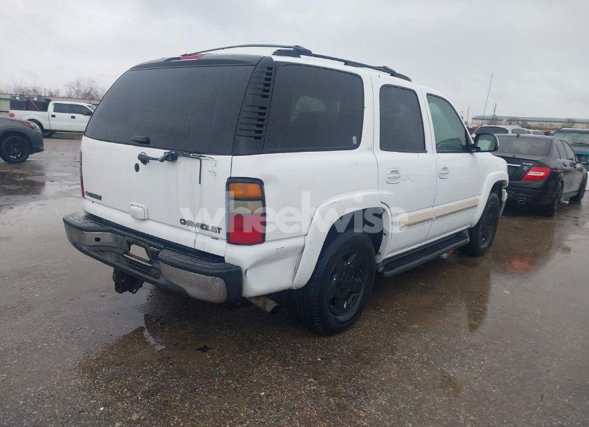 Photo 4 of 2005 Chevrolet Tahoe LT (VIN 1GNEC13TX5R272333)