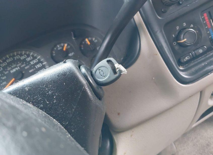 Photo 11 of 2003 Chevrolet Tahoe LS (VIN 1GNEC13V03J317244)