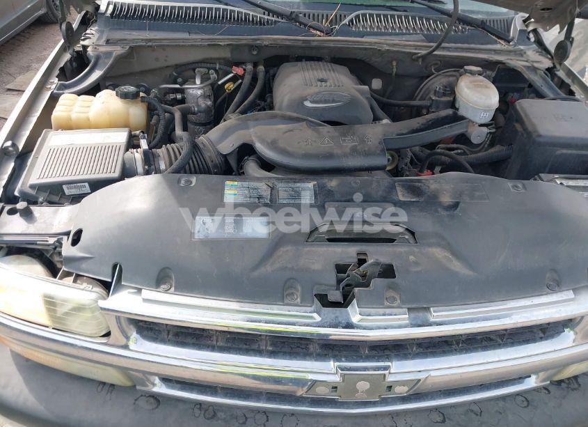 Photo 10 of 2003 Chevrolet Tahoe LS (VIN 1GNEC13V03R272663)
