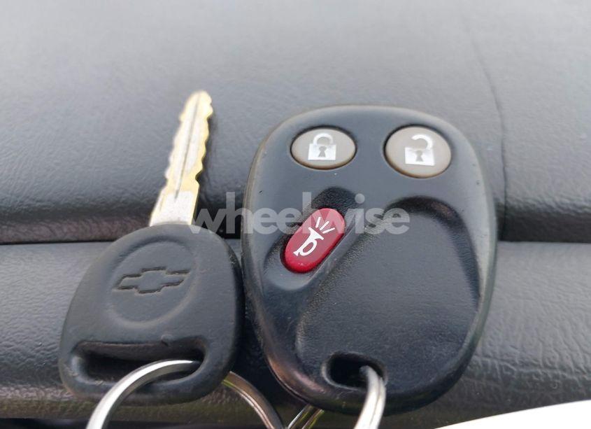 Photo 11 of 2003 Chevrolet Tahoe LS (VIN 1GNEC13V03R272663)