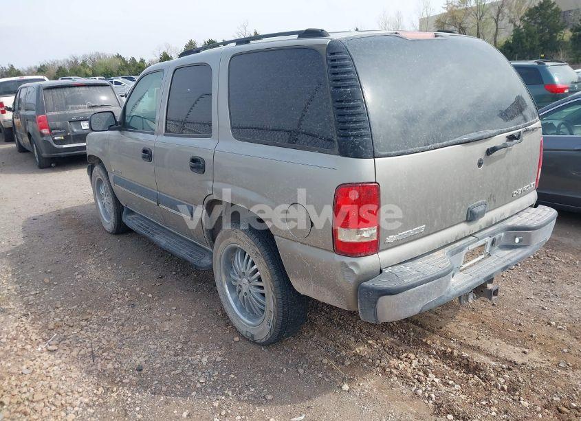 Photo 3 of 2003 Chevrolet Tahoe LS (VIN 1GNEC13V03R272663)