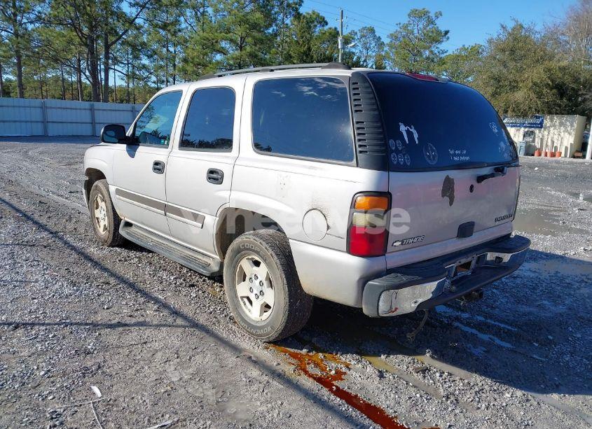 Photo 3 of 2004 Chevrolet Tahoe LS (VIN 1GNEC13V04J217758)