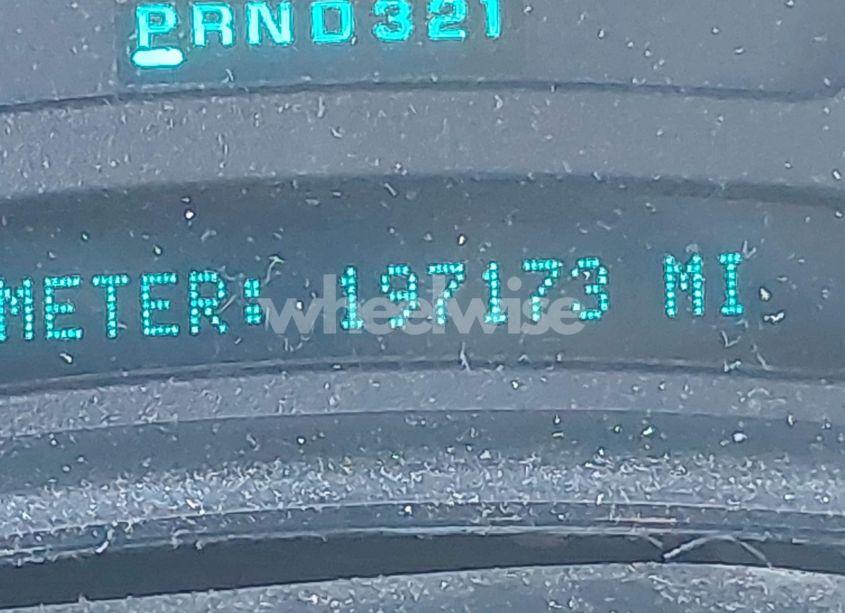 Photo 15 of 2004 Chevrolet Tahoe LS (VIN 1GNEC13V04J328116)