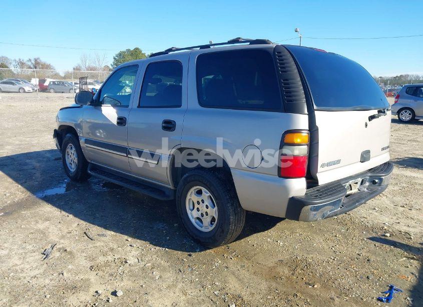 Photo 3 of 2004 Chevrolet Tahoe LS (VIN 1GNEC13V04J328116)
