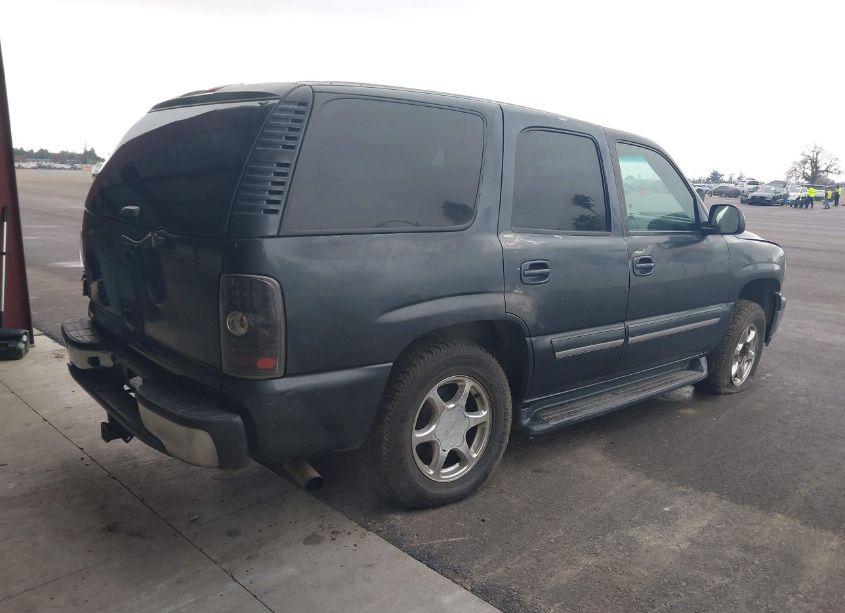 Photo 4 of 2005 Chevrolet Tahoe LS (VIN 1GNEC13V05R262542)