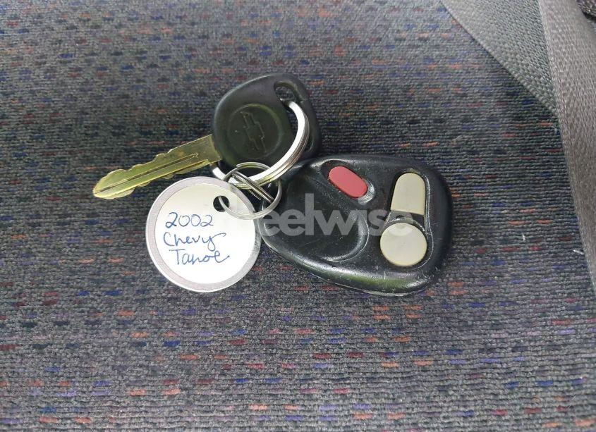 Photo 11 of 2002 Chevrolet Tahoe LS (VIN 1GNEC13V12J329045)