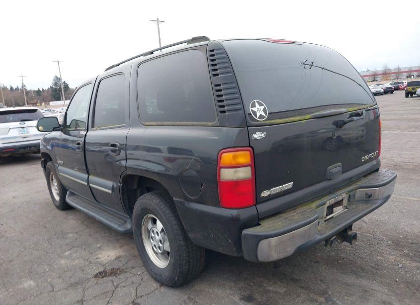 Photo 3 of 2003 Chevrolet Tahoe LS (VIN 1GNEC13V13R227201)