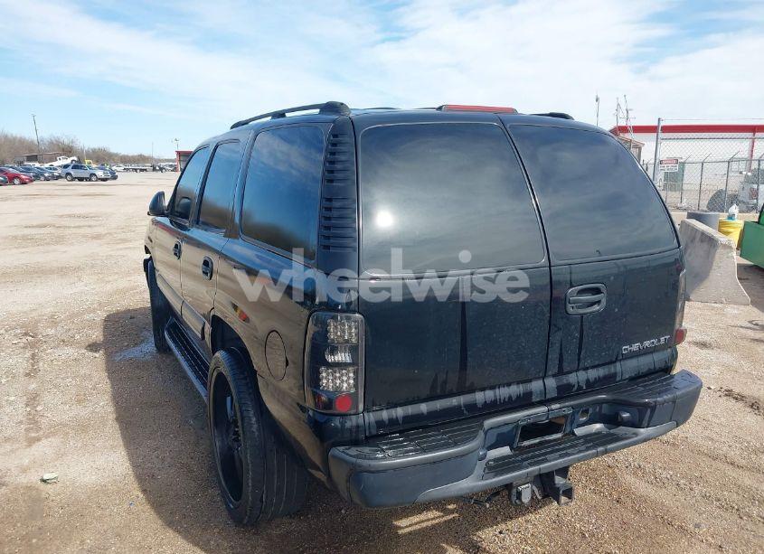 Photo 3 of 2004 Chevrolet Tahoe LS (VIN 1GNEC13V14R133580)