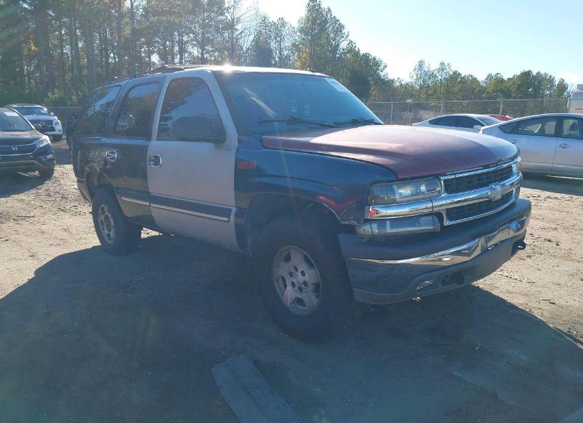 2005 Chevrolet Tahoe LS (VIN 1GNEC13V15R241828) main photo