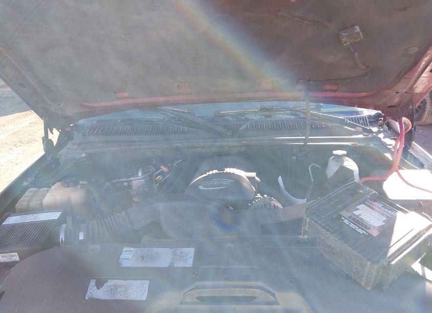 Photo 10 of 2005 Chevrolet Tahoe LS (VIN 1GNEC13V15R241828)