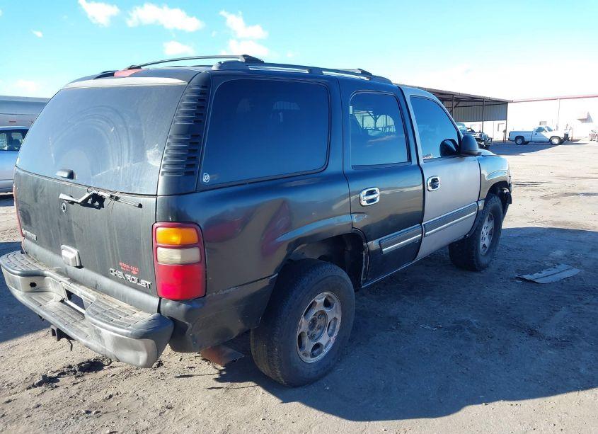 Photo 4 of 2005 Chevrolet Tahoe LS (VIN 1GNEC13V15R241828)