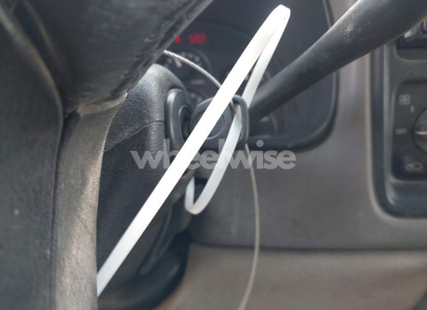 Photo 11 of 2002 Chevrolet Tahoe LS (VIN 1GNEC13V22R206341)