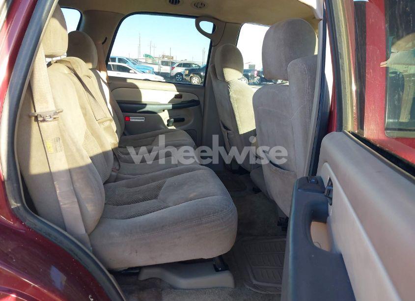 Photo 8 of 2003 Chevrolet Tahoe LS (VIN 1GNEC13V23J251036)