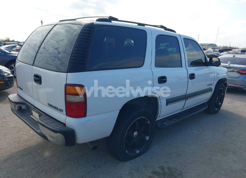 Photo 4 of 2003 Chevrolet Tahoe LS (VIN 1GNEC13V23R154291)