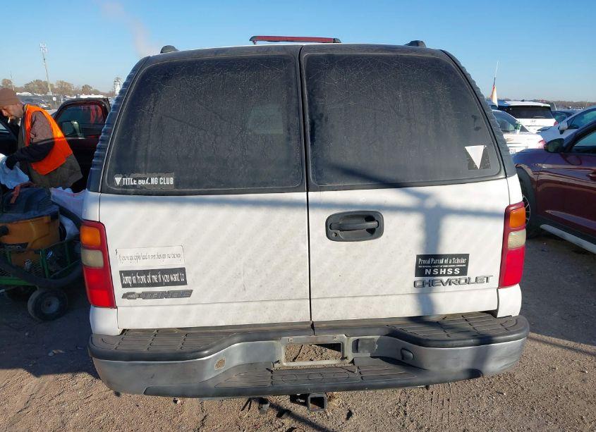 Photo 16 of 2003 Chevrolet Tahoe LS (VIN 1GNEC13V23R270283)