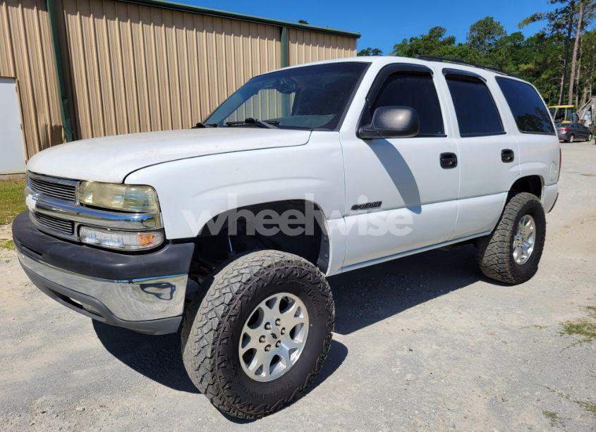 2003 Chevrolet Tahoe (VIN 1GNEC13V23R277301) main photo