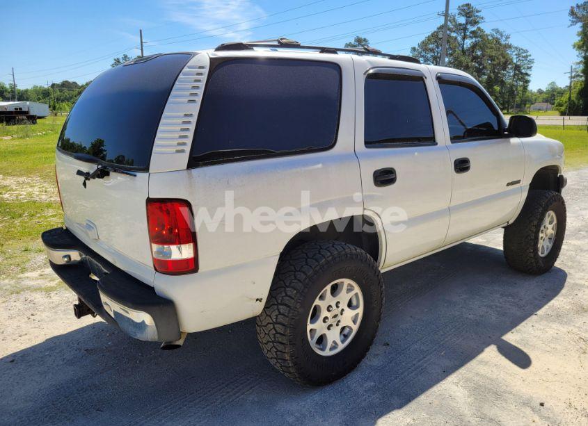Photo 4 of 2003 Chevrolet Tahoe (VIN 1GNEC13V23R277301)