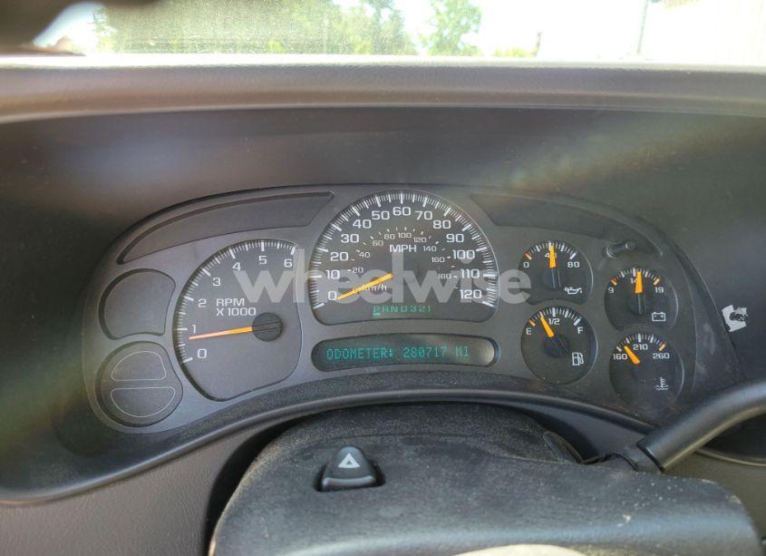 Photo 7 of 2003 Chevrolet Tahoe (VIN 1GNEC13V23R277301)