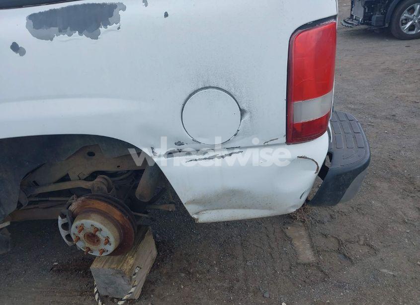 Photo 12 of 2003 Chevrolet Tahoe LS (VIN 1GNEC13V23R317327)