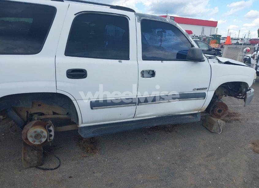 Photo 13 of 2003 Chevrolet Tahoe LS (VIN 1GNEC13V23R317327)