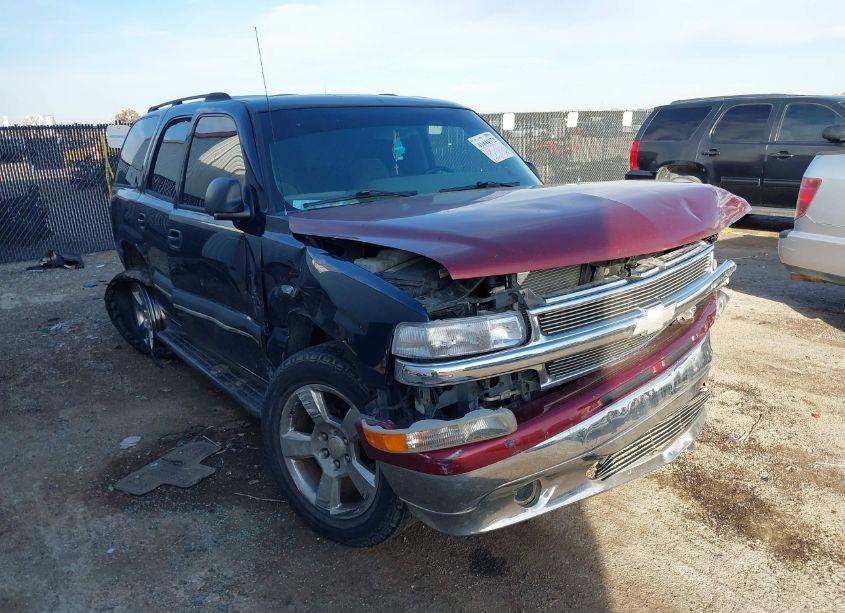 2004 Chevrolet Tahoe LS (VIN 1GNEC13V24J116172) main photo