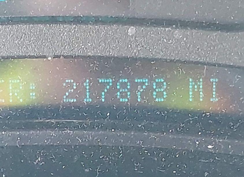 Photo 15 of 2004 Chevrolet Tahoe LS (VIN 1GNEC13V24J116172)