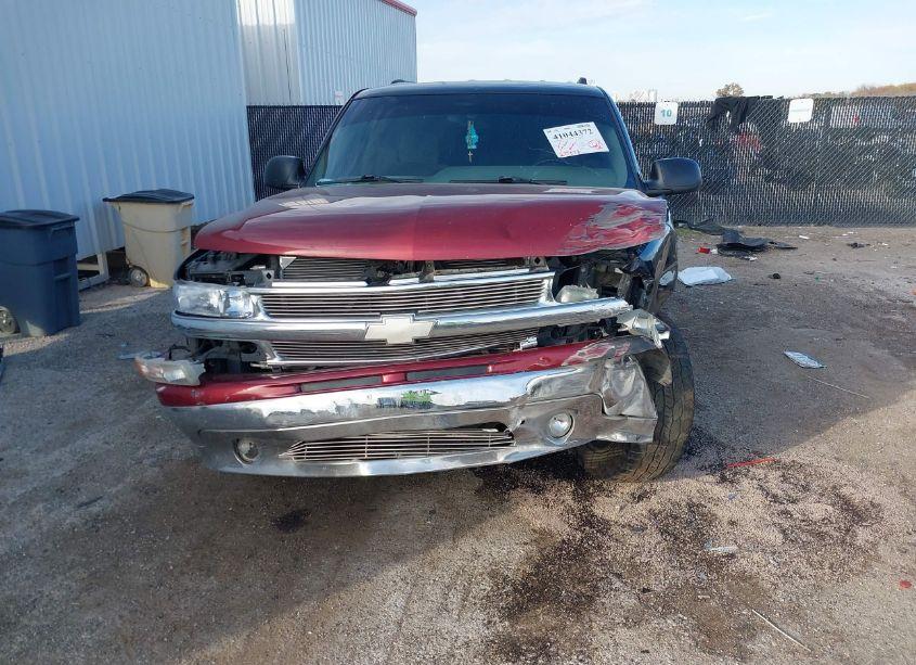 Photo 6 of 2004 Chevrolet Tahoe LS (VIN 1GNEC13V24J116172)