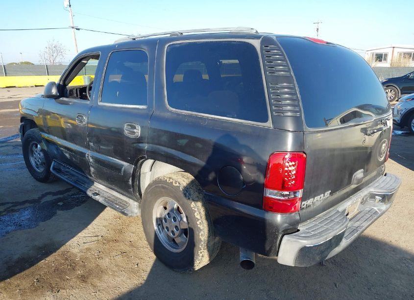 Photo 3 of 2004 Chevrolet Tahoe LS (VIN 1GNEC13V24J156025)