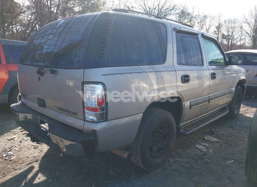 Photo 4 of 2004 Chevrolet Tahoe LS (VIN 1GNEC13V24R140604)