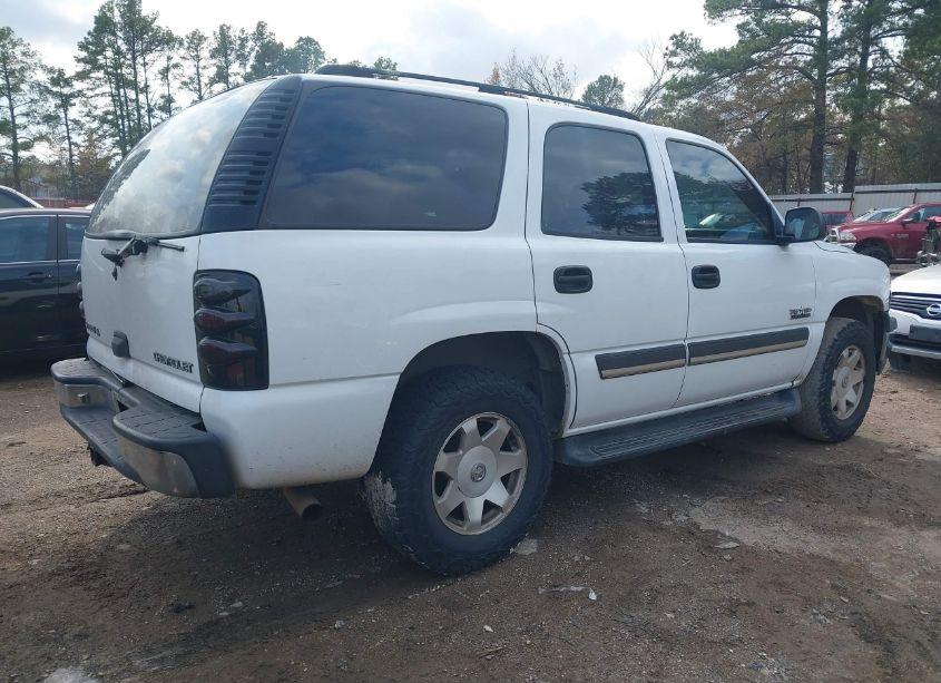 Photo 4 of 2004 Chevrolet Tahoe LS (VIN 1GNEC13V24R292639)