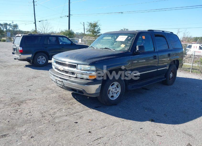 Photo 2 of 2004 Chevrolet Tahoe LS (VIN 1GNEC13V24R321914)