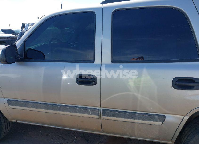 Photo 15 of 2005 Chevrolet Tahoe LS (VIN 1GNEC13V25R270657)