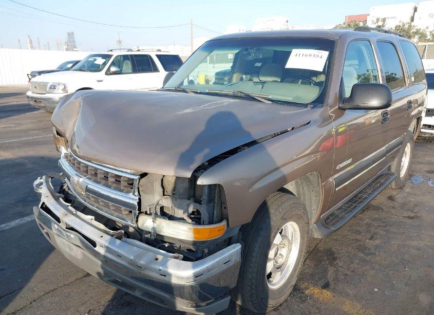 Photo 6 of 2003 Chevrolet Tahoe LS (VIN 1GNEC13V33R259082)