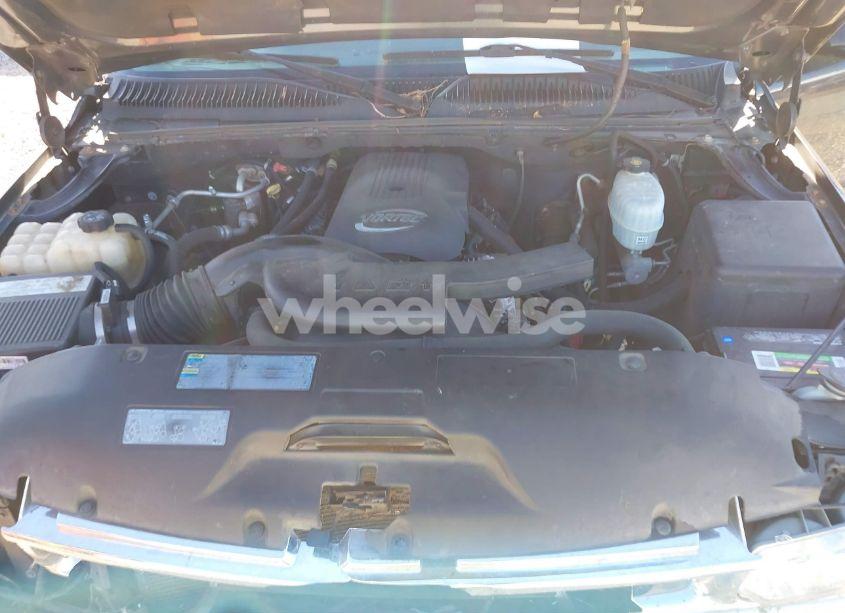 Photo 10 of 2004 Chevrolet Tahoe LS (VIN 1GNEC13V34J122479)