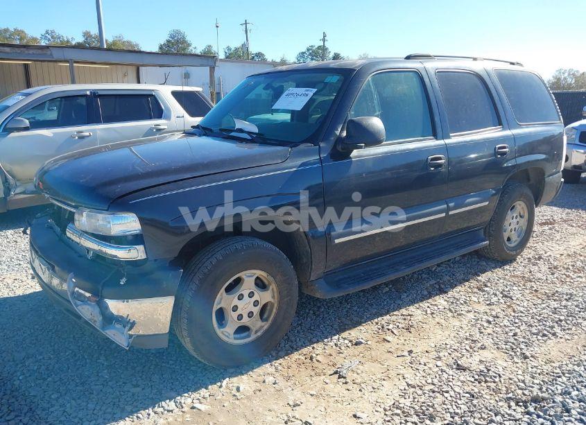Photo 2 of 2004 Chevrolet Tahoe LS (VIN 1GNEC13V34J122479)