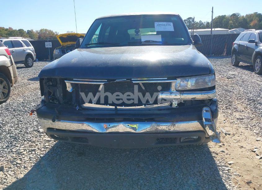 Photo 6 of 2004 Chevrolet Tahoe LS (VIN 1GNEC13V34J122479)