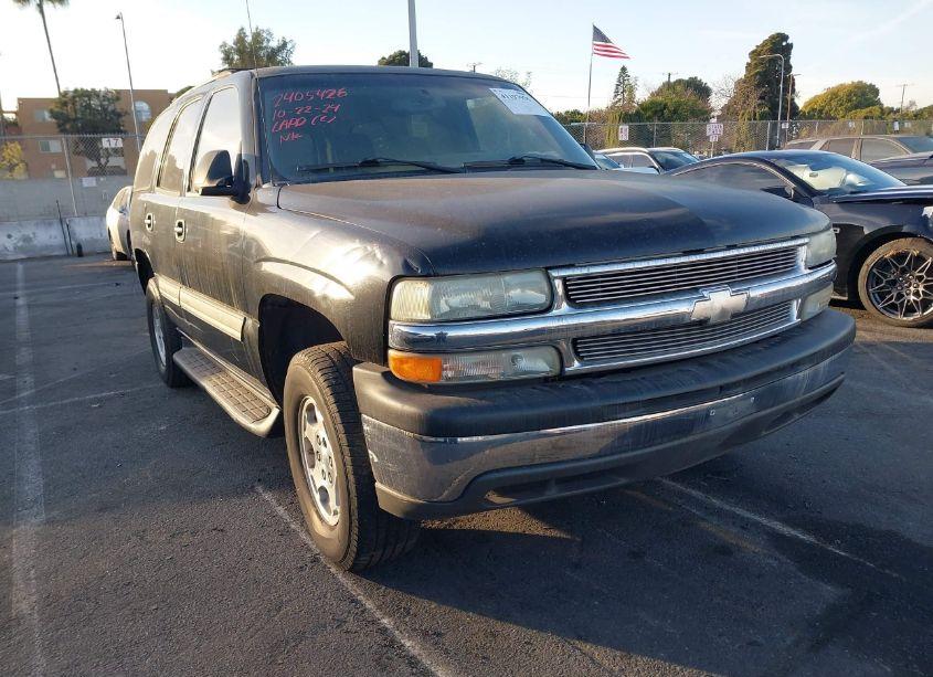 2004 Chevrolet Tahoe LS (VIN 1GNEC13V34R256300) main photo