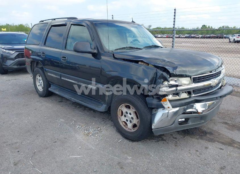 2005 Chevrolet Tahoe LS (VIN 1GNEC13V35R263104) main photo