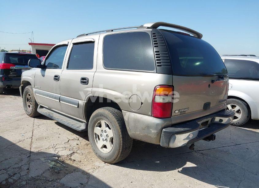 Photo 3 of 2003 Chevrolet Tahoe LS (VIN 1GNEC13V43J308143)