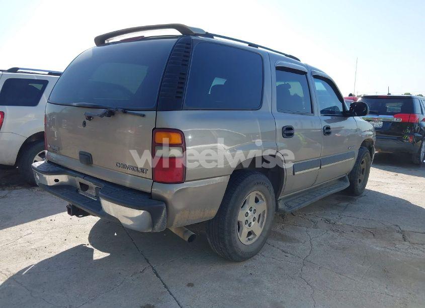 Photo 4 of 2003 Chevrolet Tahoe LS (VIN 1GNEC13V43J308143)